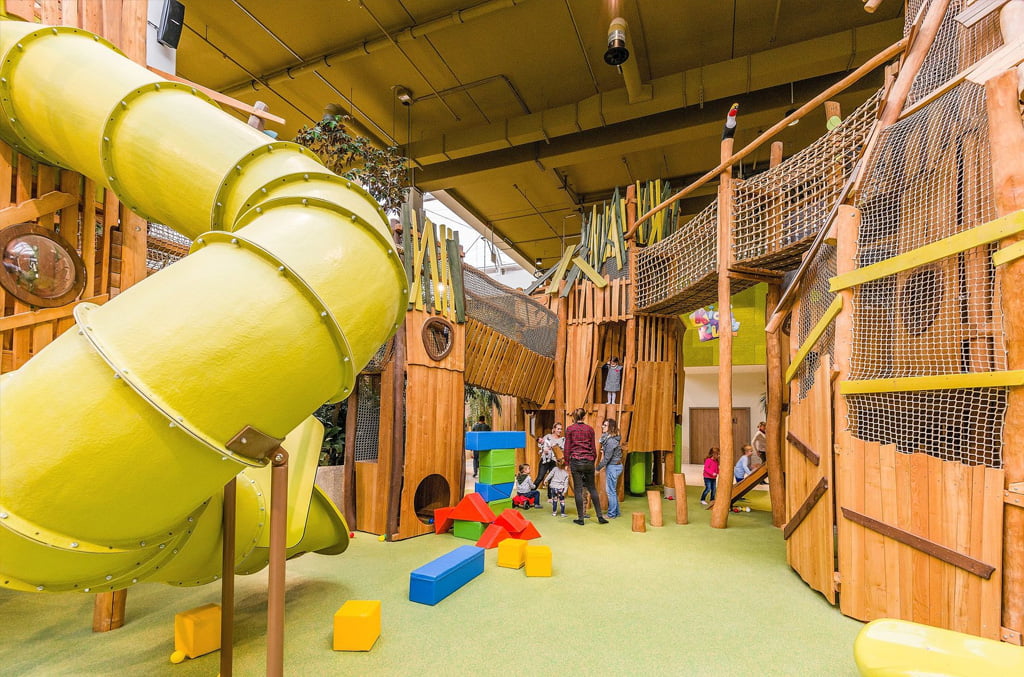 Vakantiepark met Indoor Speeltuin
